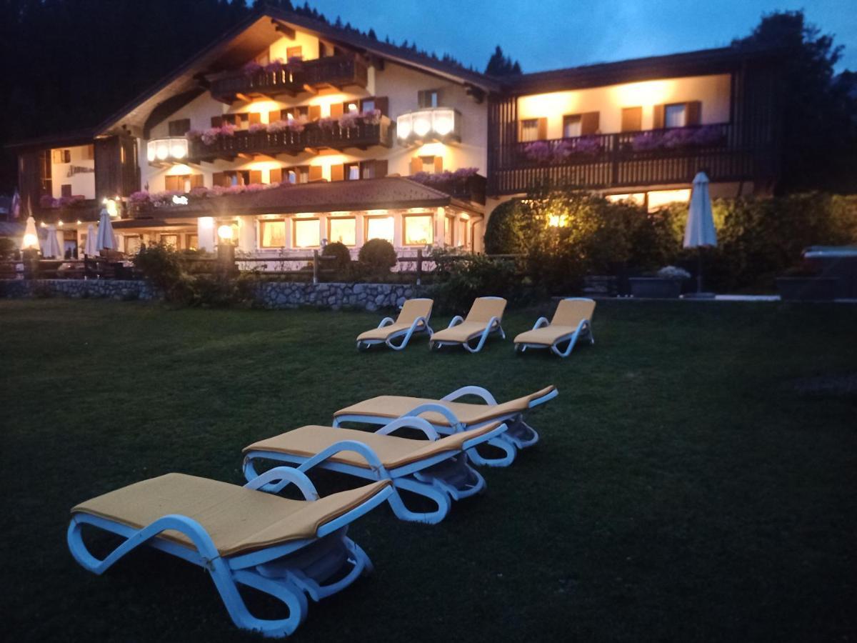 Park Hotel Arnica Falcade Εξωτερικό φωτογραφία
